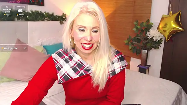 Snapshot of Luci_evans chatting on September 18, 11:14 pm Luci evans online show from September 18, 11:14 pm