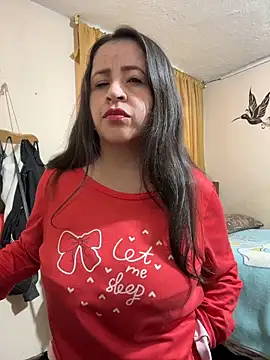 latinfemale online show from February 28, 10:20 pm