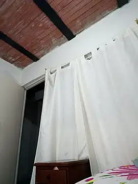 Snapshot of _Estrellita_ chatting on September 27, 7:54 pm Estrellita online show from September 27, 7:54 pm