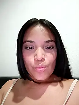 Snapshot of _Estrellita_ chatting on October 15, 1:52 am Estrellita online show from October 15, 1:52 am