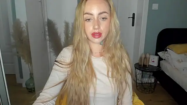 sexyCoralie online show from May 31, 6:09 pm