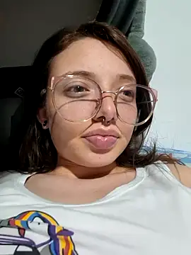 linda-schmidt online show from June 17, 4:14 am