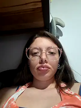 linda-schmidt online show from June 14, 2:24 am