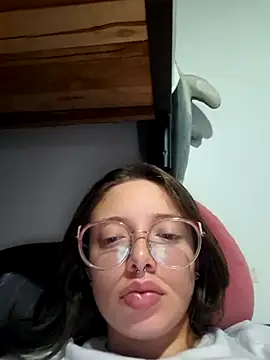 linda-schmidt online show from June 11, 3:36 am
