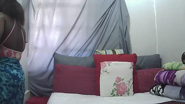Delicioussexy online show from July 28, 7:39 am