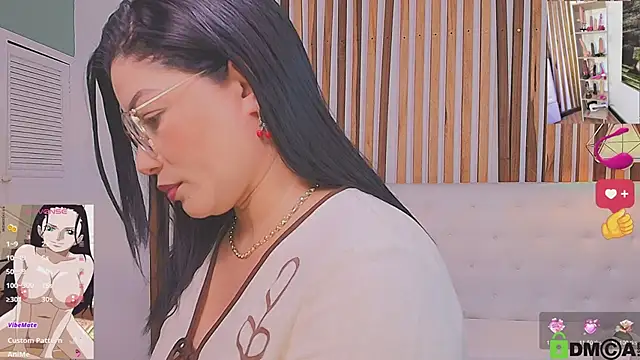 valerie lya online show from April 1, 6:49 pm