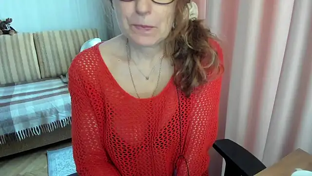 lauraoven online show from April 1, 10:16 am