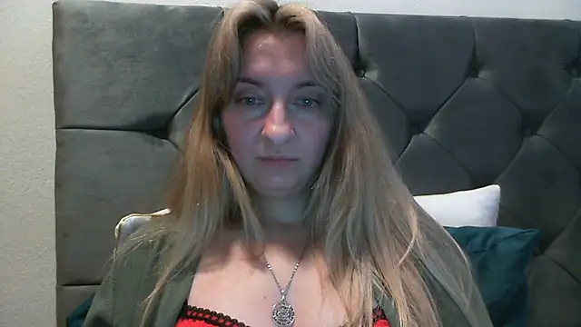 SusanCurt online show from October 16, 9:12 am