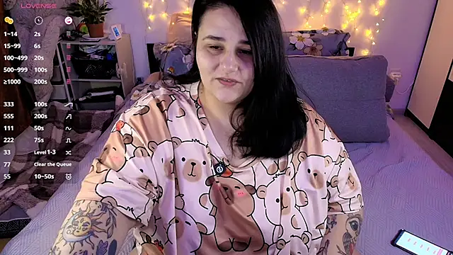 naughtykiss online show from March 20, 11:59 am