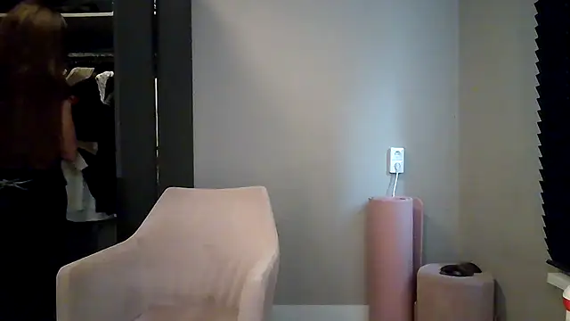 avajade online show from December 22, 1:36 pm