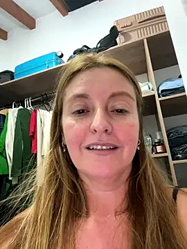 Snapshot of moniquerainx chatting on September 30, 5:02 am moniquerainx online show from September 30, 5:02 am