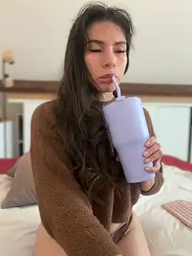 LalieFR online show from March 27, 12:28 pm