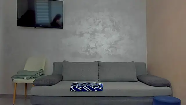 emilianna666 online show from April 14, 11:32 am