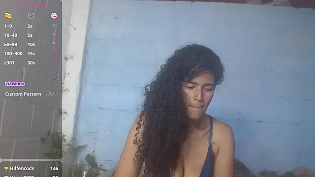 Snapshot of jasminne_ chatting on October 16, 5:59 pm jasminne online show from October 16, 5:59 pm