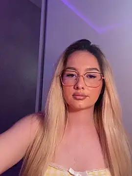 mollyxxx online show from June 7, 3:24 am