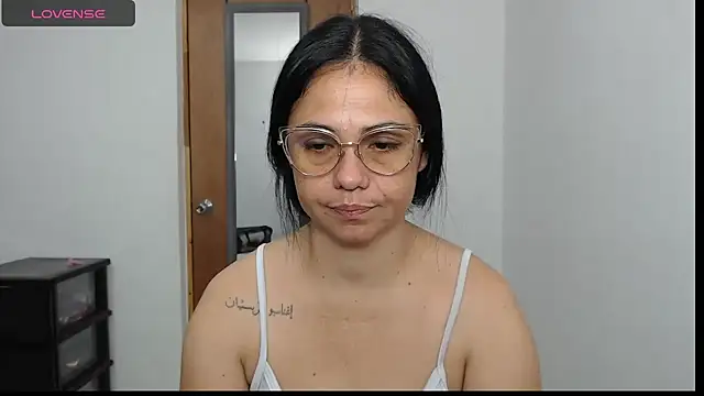 selena ferri online show from February 22, 10:10 pm