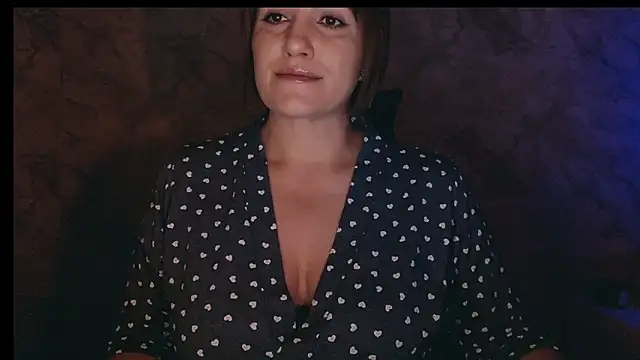 Snapshot of _letty_ chatting on October 8, 10:25 pm letty online show from October 8, 10:25 pm