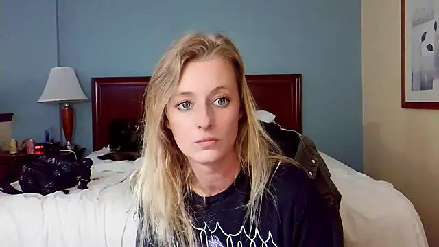 Snapshot of AsiaGoesPro chatting on October 1, 9:09 pm AsiaGoesPro online show from October 1, 9:09 pm