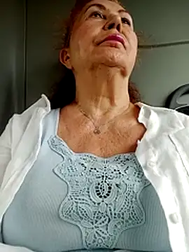 Hottie-Mom online show from June 29, 12:16 pm