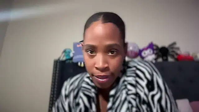 Cum2Charm online show from January 17, 3:47 am