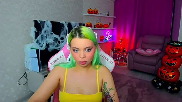 EnergyBunny 1 online show from October 30, 5:14 pm