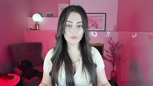 Snapshot of KylieMellow chatting on October 12, 5:32 am KylieMellow online show from October 12, 5:32 am