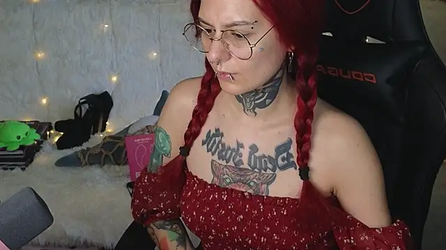 Ginger Stay online show from October 28, 7:14 am