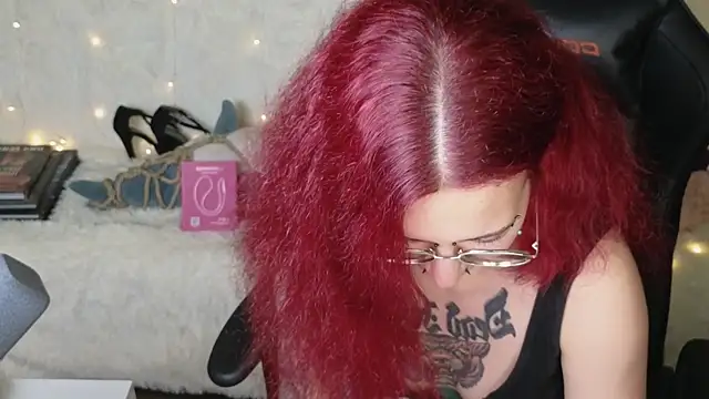 Snapshot of Ginger_Stay chatting on September 22, 10:19 pm Ginger Stay online show from September 22, 10:19 pm