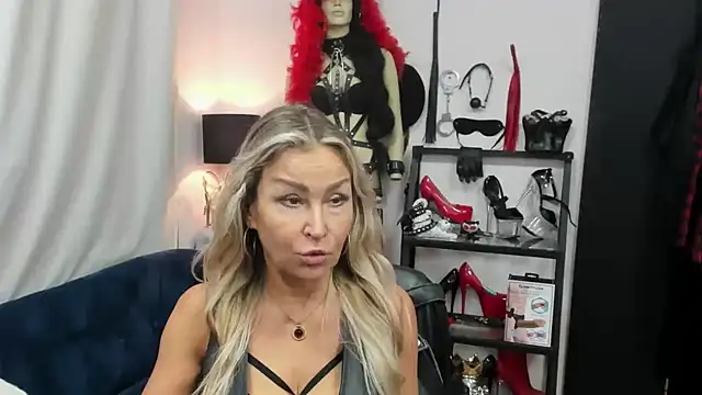 crystaLUX online show from September 24, 5:50 am