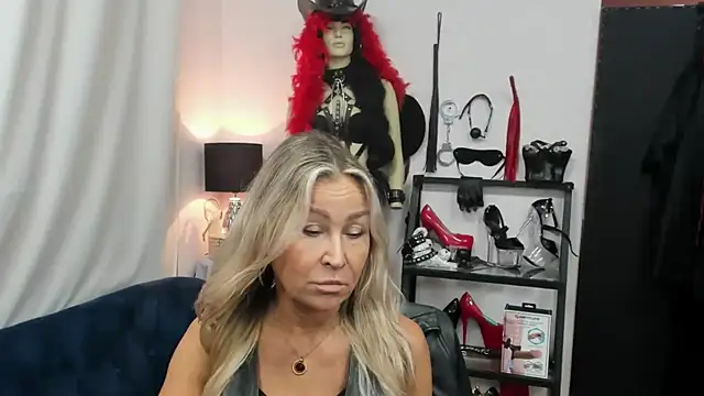 crystaLUX online show from September 23, 5:38 am