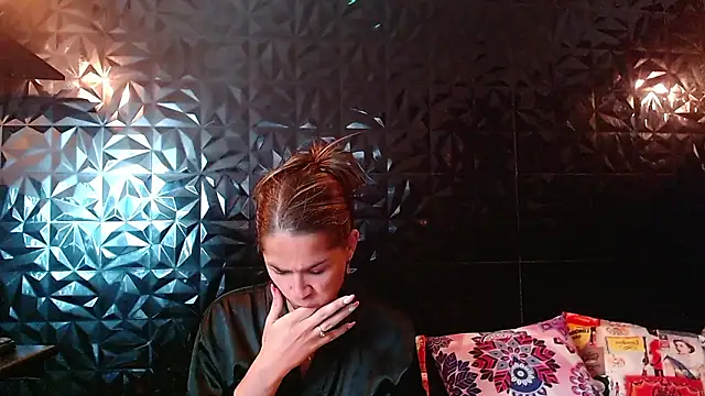 PINK  LOLA1 online show from March 5, 10:38 pm