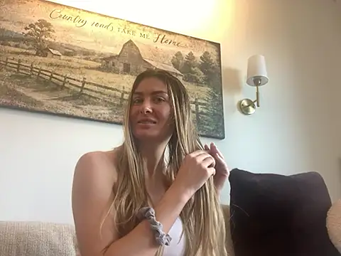 Alyssa rhoades online show from June 2, 3:13 pm