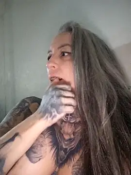 vamporasuccubus19777 online show from October 1, 10:48 pm