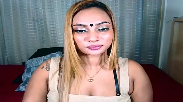 Snapshot of sexyindianchic chatting on October 7, 5:39 pm sexyindianchic online show from October 7, 5:39 pm