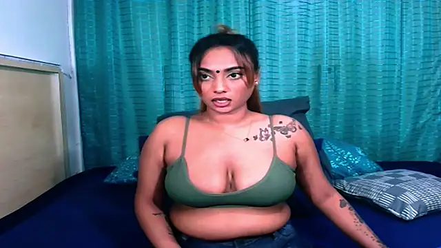 sexyindianchic online show from June 8, 8:30 pm