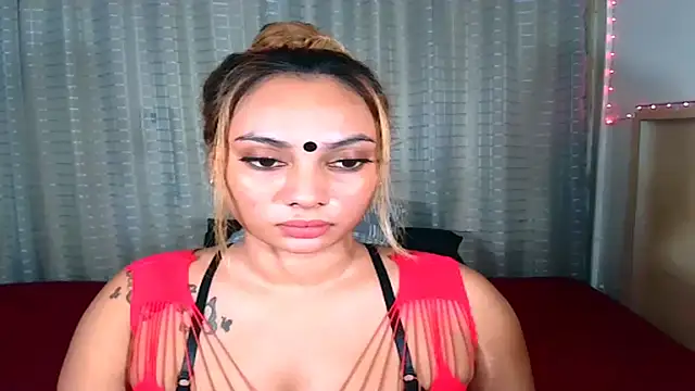 Snapshot of sexyindianchic chatting on October 16, 6:43 pm sexyindianchic online show from October 16, 6:43 pm