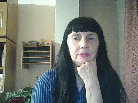 MelanyBanks online show from November 4, 6:57 pm