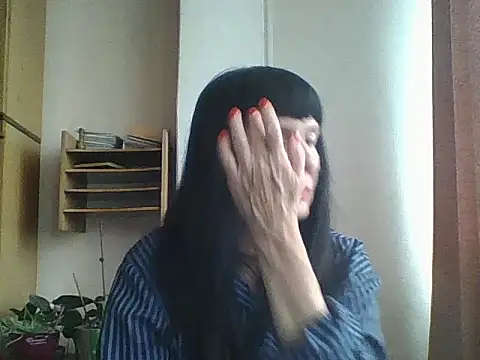 MelanyBanks online show from October 2, 12:10 pm