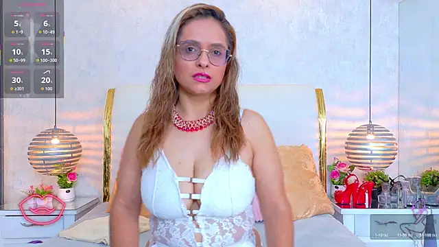 MarilynVega1 online show from July 17, 9:18 pm