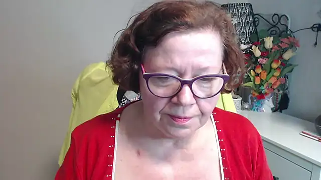 Adelewildx online show from April 27, 9:50 am