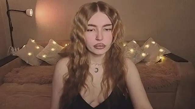 ViolettaLopez online show from March 3, 3:29 pm