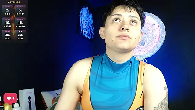 girl intense444 online show from October 1, 1:38 pm