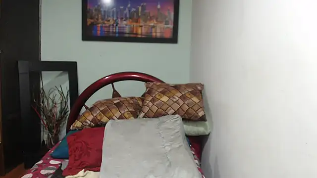 Snapshot of sexytitshot126 chatting on October 7, 1:10 am sexytitshot126 online show from October 7, 1:10 am