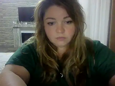 cute  cherry online show from May 25, 8:08 pm