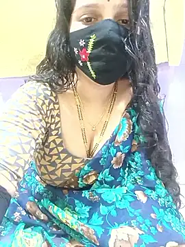 Snapshot of Rising_Smiler chatting on October 10, 6:35 pm Rising Smiler online show from October 10, 6:35 pm