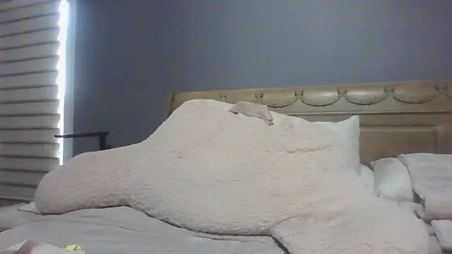 Snapshot of Lisaisluscious chatting on September 18, 8:29 pm Lisaisluscious online show from September 18, 8:29 pm