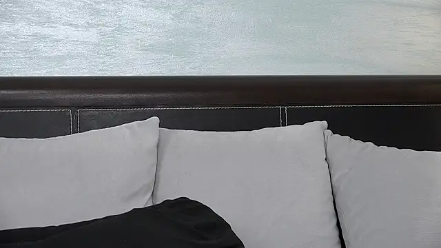 Natanniella online show from July 25, 2:18 am
