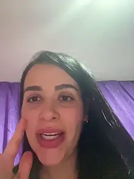 cristalbaby2 online show from October 14, 1:19 am