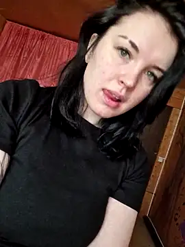 LazyTanukii online show from February 8, 3:21 am