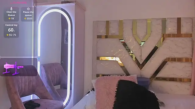 sophy champagne online show from December 5, 2:22 am